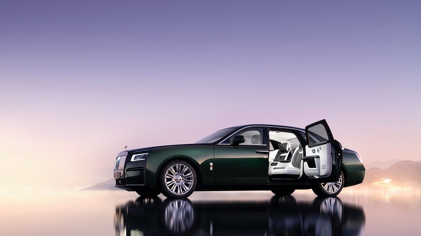 Rolls-Royce comes with unlimited color combination