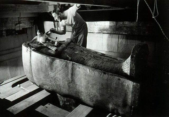 Howard Carter in the Tomb of Tutankhamun