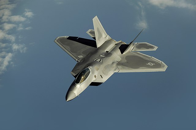 Lockheed Martin / Boeing F-22 Raptor (USA) the most powerful fighter jet in the world 